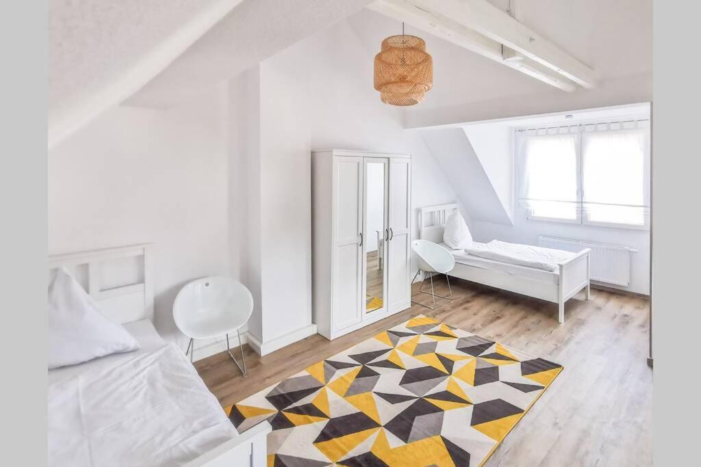 Villa Bruehl Mitte, Neu Renoviertes Haus Extérieur photo