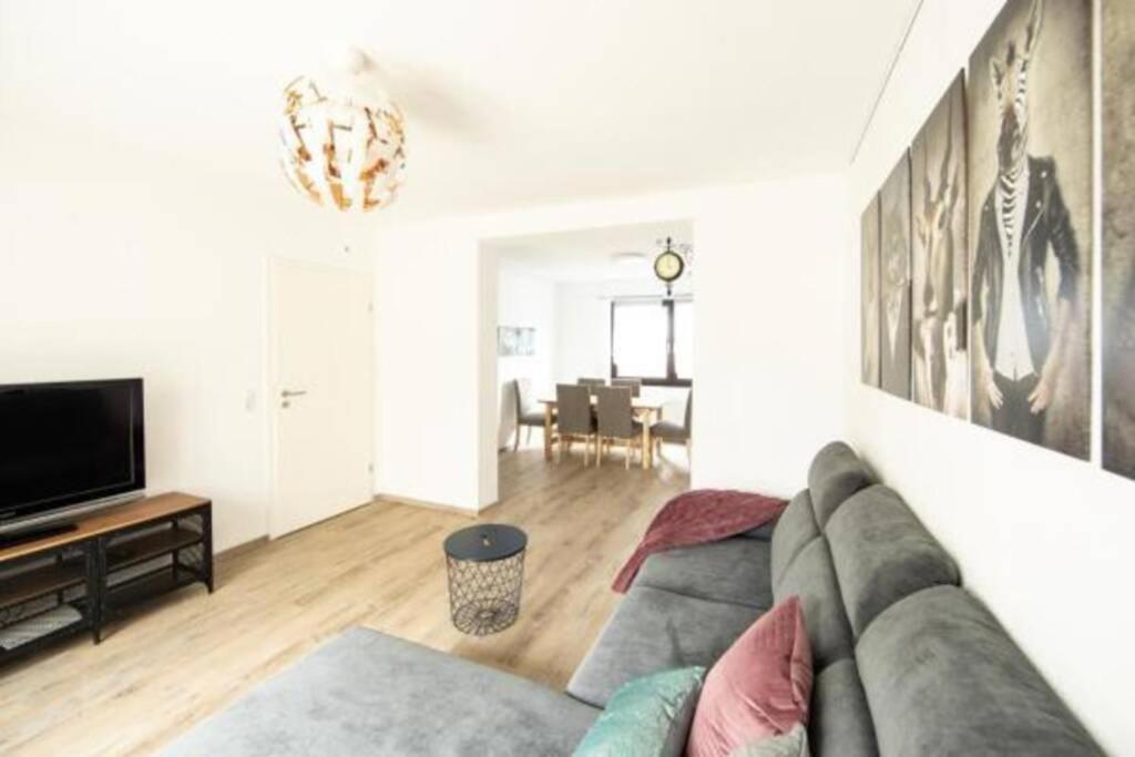 Villa Bruehl Mitte, Neu Renoviertes Haus Extérieur photo