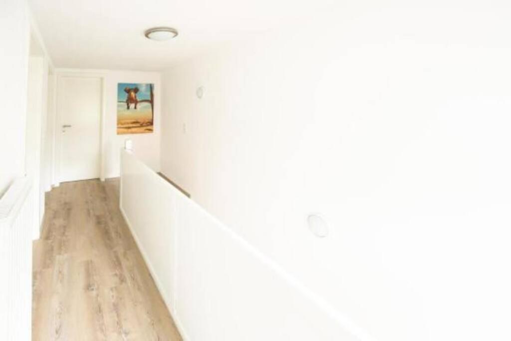 Villa Bruehl Mitte, Neu Renoviertes Haus Extérieur photo
